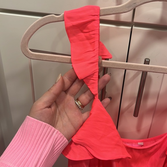 ✨Lilly Pulitzer Cailee Top✨ - Picture 3 of 6